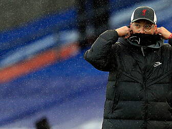 Klopp talks down Liverpool slu...